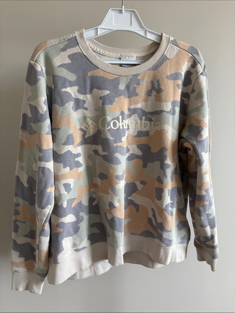 Columbia Neutral Camo Pullover Sweatshirt in Tan, Gray & Cream